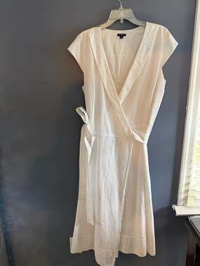 Ann Taylor White Cotton Eyelet Cap Sleeve Midi Wrap Dress Size 14T